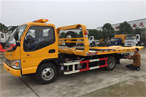 弓长岭区哪里有拖车服务