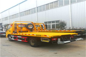 弓长岭区附近拖车救援搭电