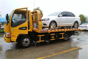 弓长岭区附近拖车救援24小时服务热线