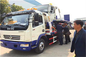 弓长岭区汽车道路救援拖车价格